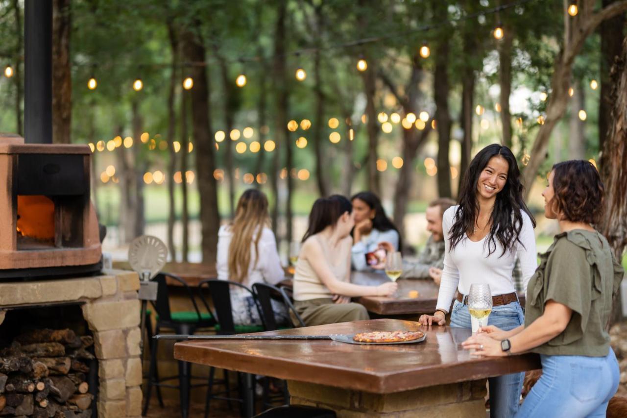 7744 Ranch Glamping Resort オースティン エクステリア 写真