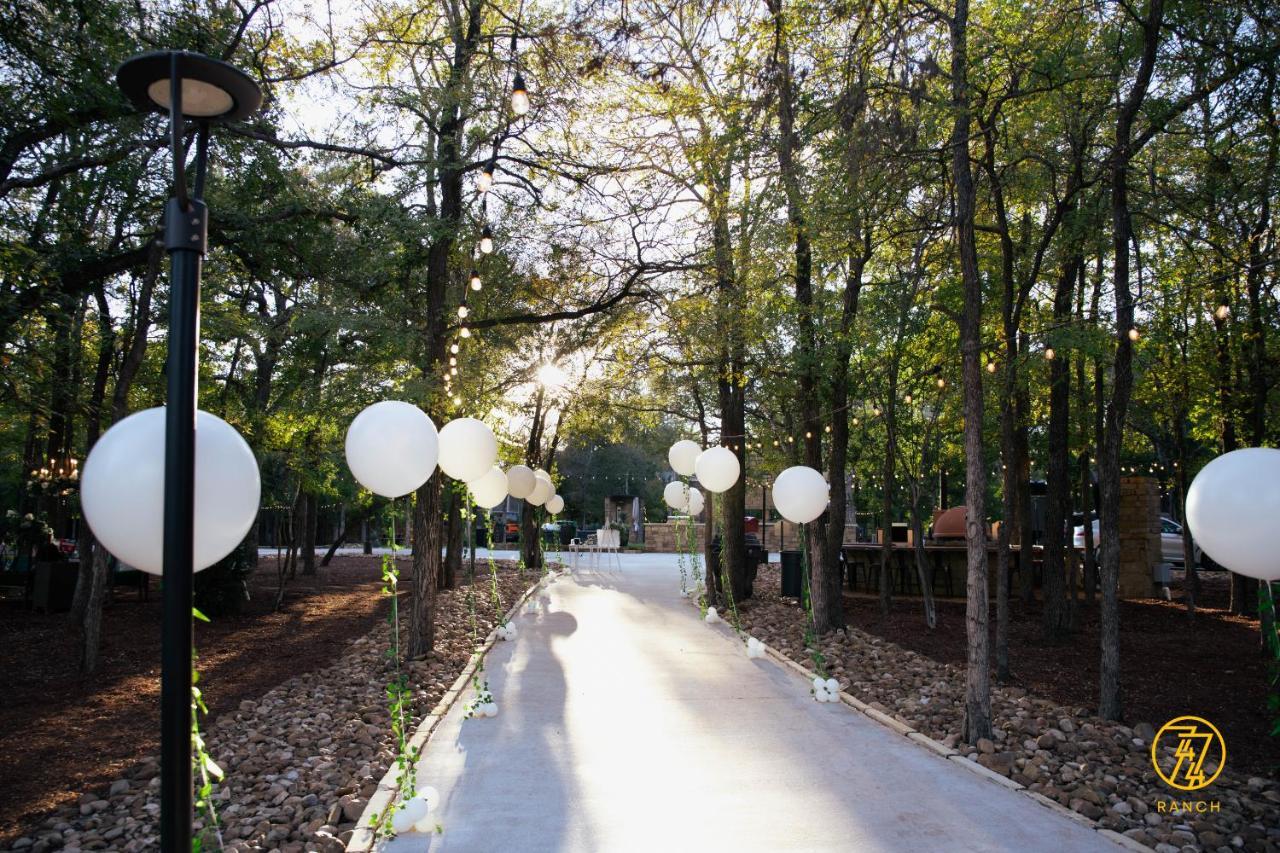 7744 Ranch Glamping Resort オースティン エクステリア 写真