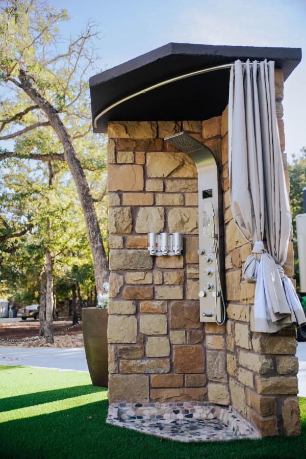 7744 Ranch Glamping Resort オースティン エクステリア 写真